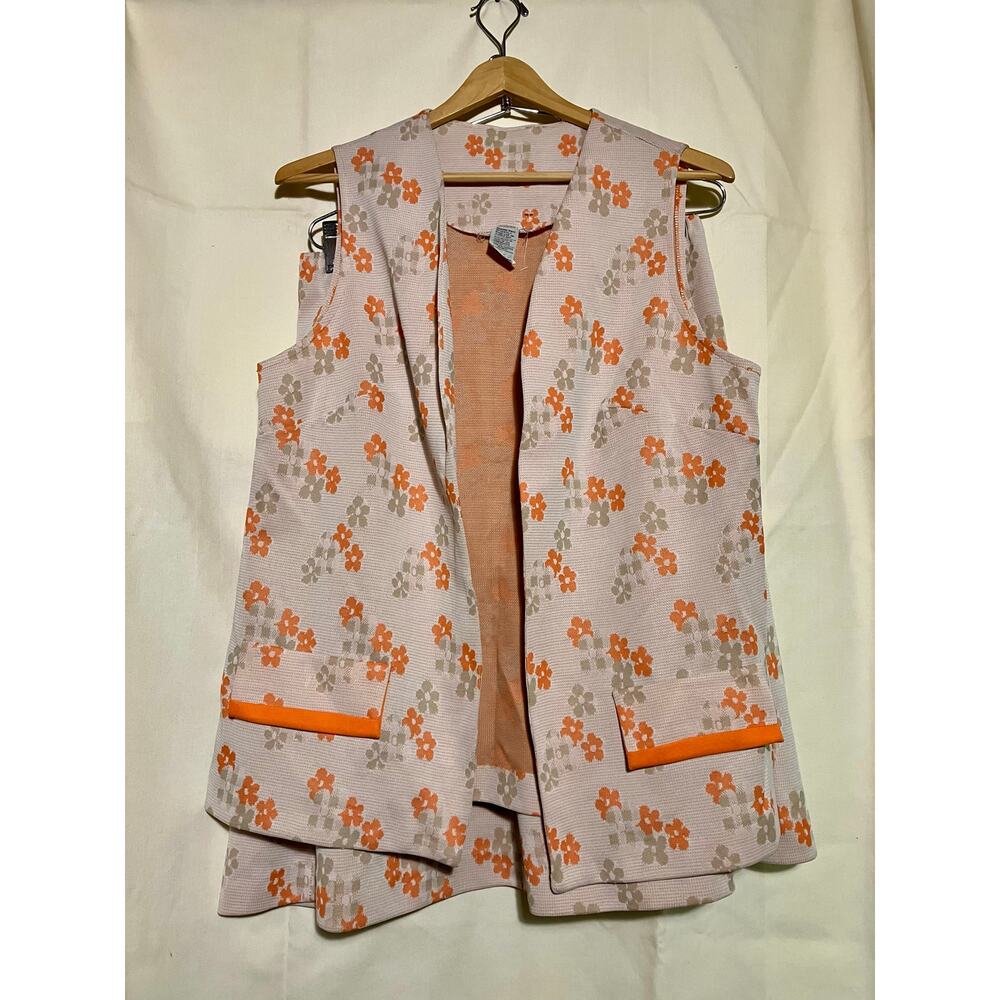 No Brand Name Floral Vest and Skirt Size 14 1/2.